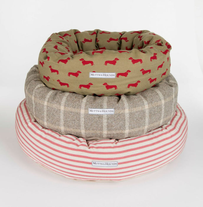Donut Dog Bed (Cranberry)